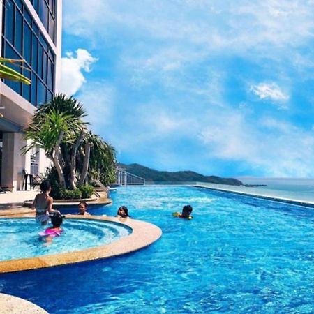Beachfront Scenia Bay Apartment ニャチャン エクステリア 写真