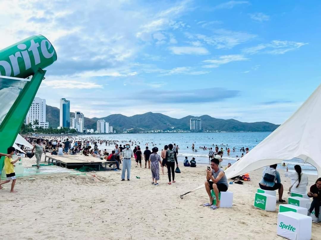 Beachfront Scenia Bay Apartment ニャチャン エクステリア 写真