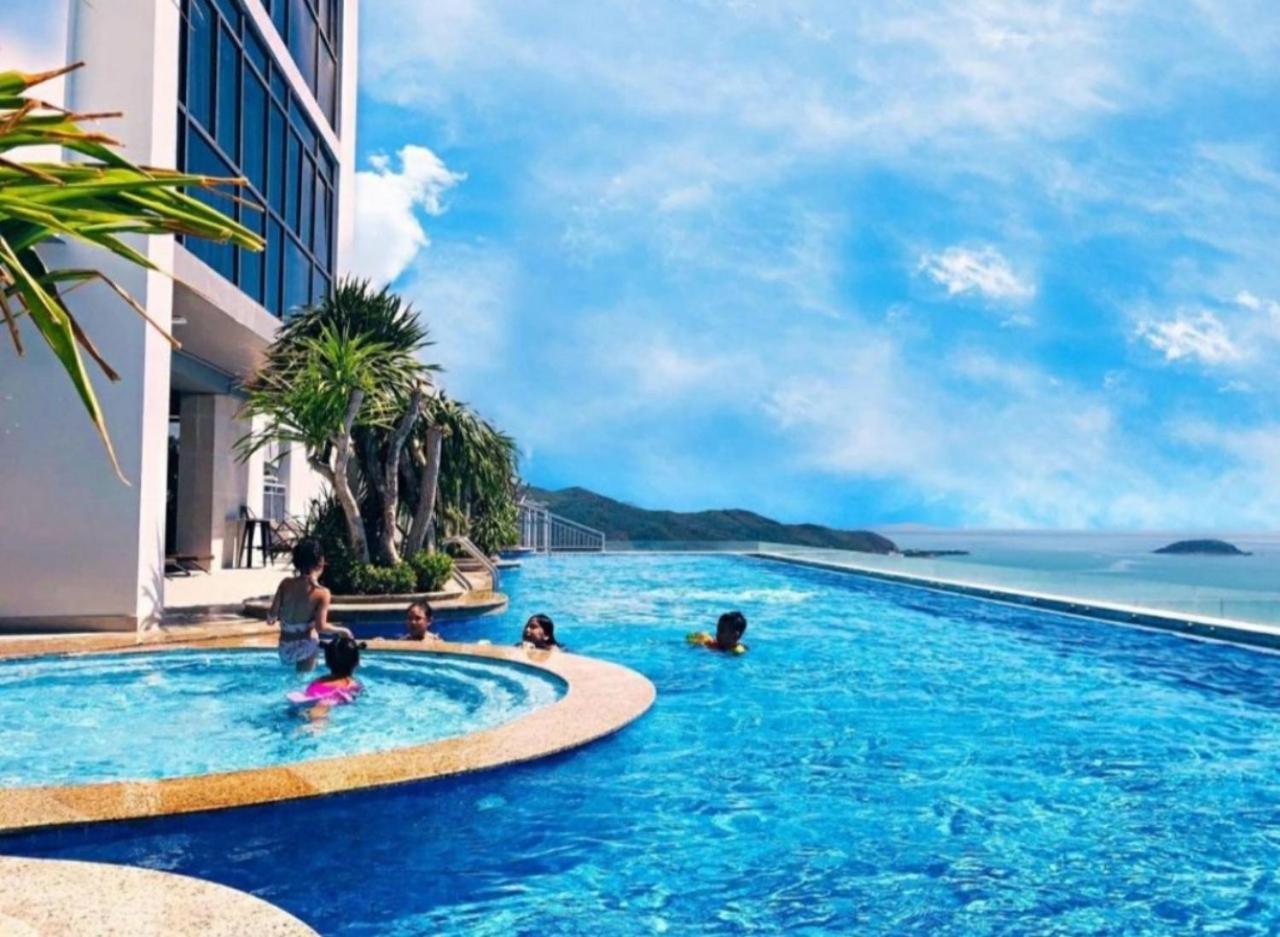 Beachfront Scenia Bay Apartment ニャチャン エクステリア 写真