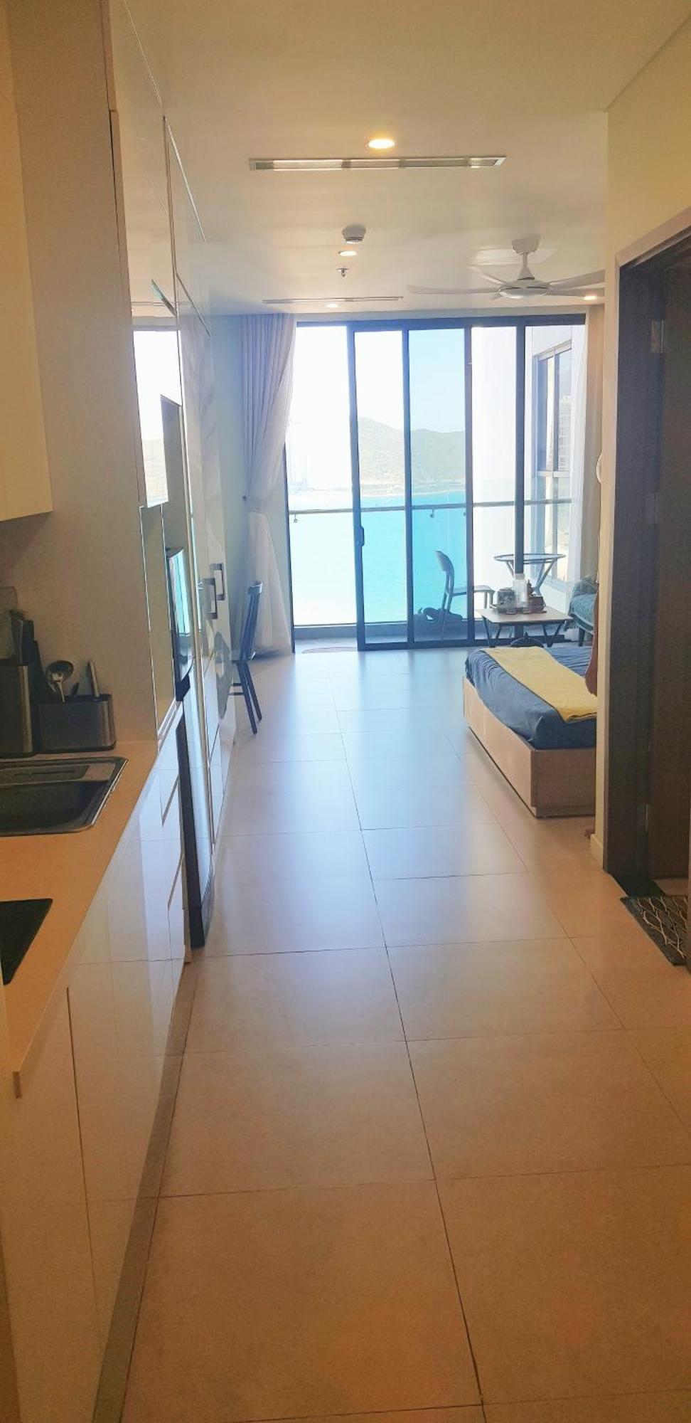 Beachfront Scenia Bay Apartment ニャチャン エクステリア 写真