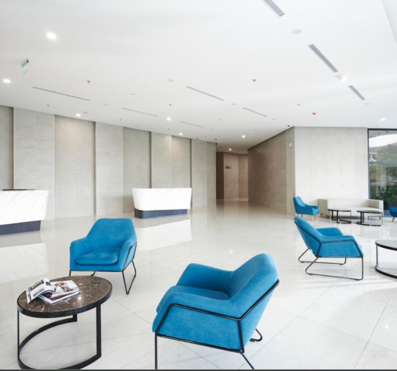 Beachfront Scenia Bay Apartment ニャチャン エクステリア 写真