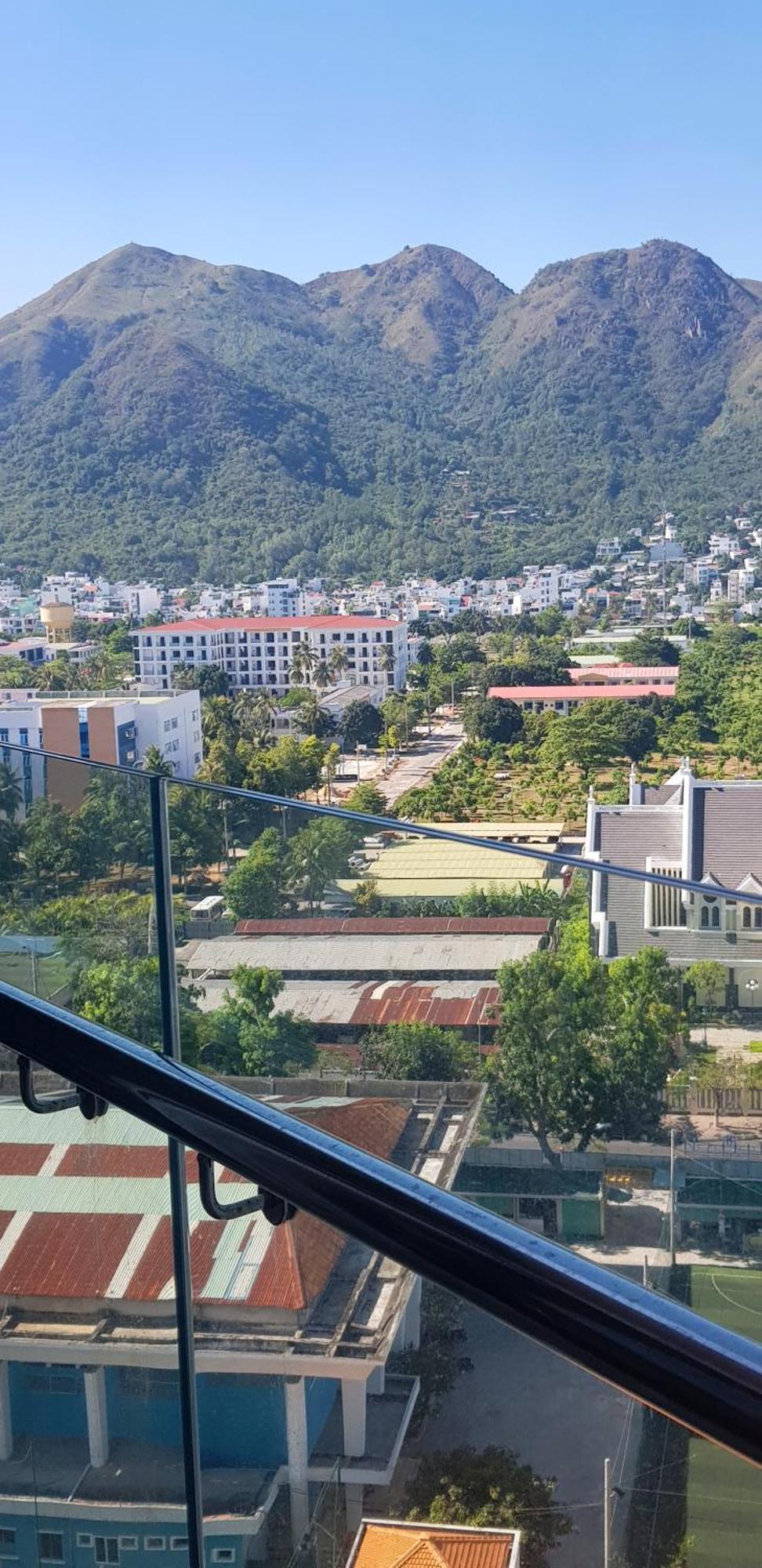 Beachfront Scenia Bay Apartment ニャチャン エクステリア 写真